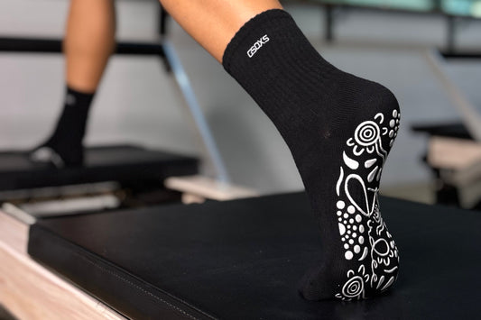 Black Crew Style Grip Socks